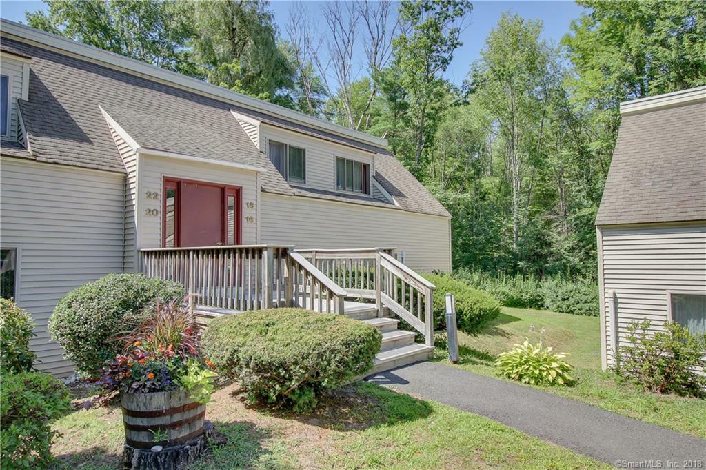 Property Photo: 18 Carriage Drive 18 CT 06070