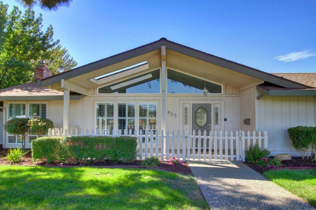 Property Photo:  903 Mace Blvd  CA 95618 