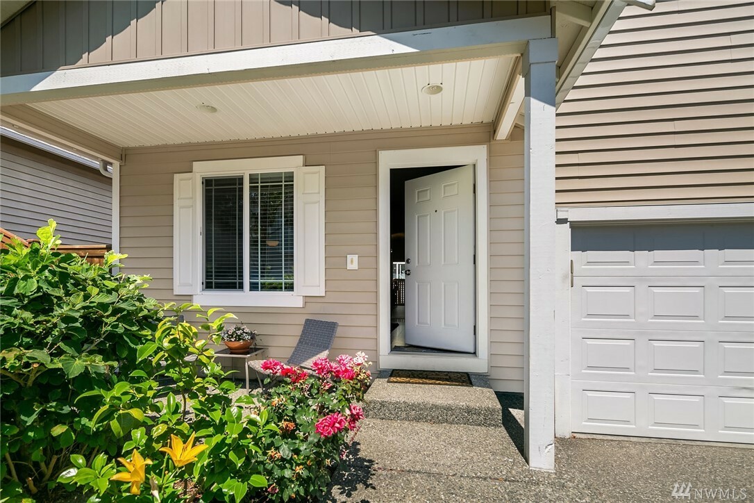 Property Photo:  2509 156th Place SW  WA 98087 