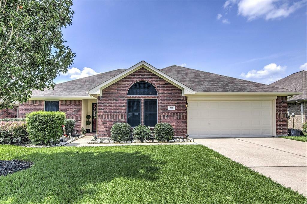 Property Photo:  222 Dani Lane  TX 77539 