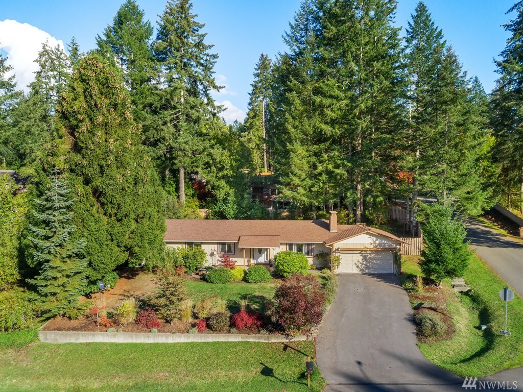 Property Photo: 91 E Lake Shore Dr WA 98524
