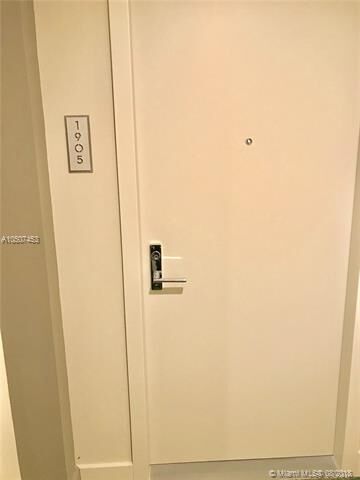 Property Photo:  488 NE 18th St 1905  FL 33132 