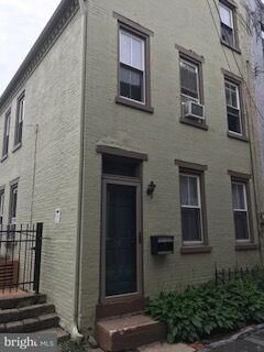 Property Photo:  16 N Jefferson Street N  PA 17602 