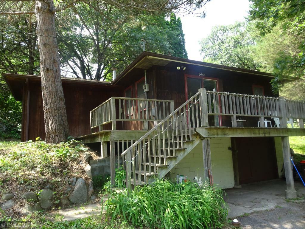 Property Photo: 1455 Glen Road MN 55055