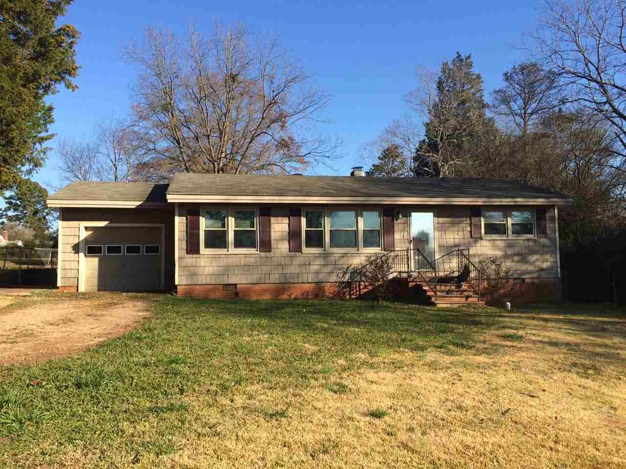 Property Photo: 279 Cedarwood Avenue SC 29302