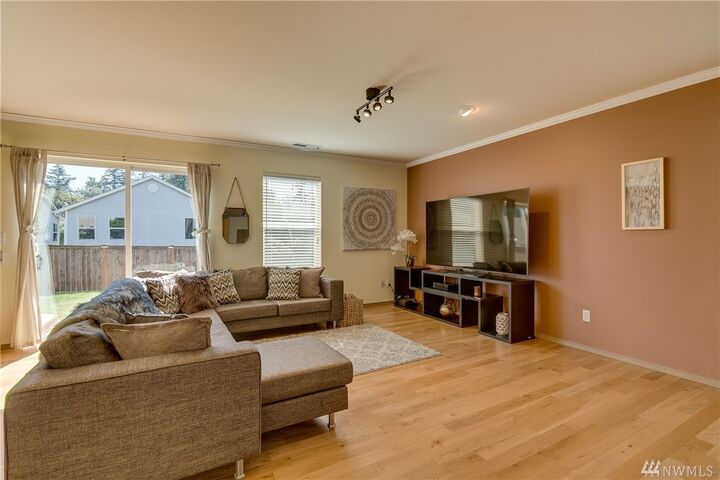 Property Photo:  2016 249th Place SE  WA 98075 