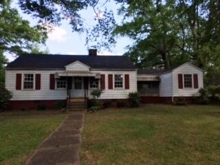 Property Photo:  131 White Oak Rd  SC 29301 