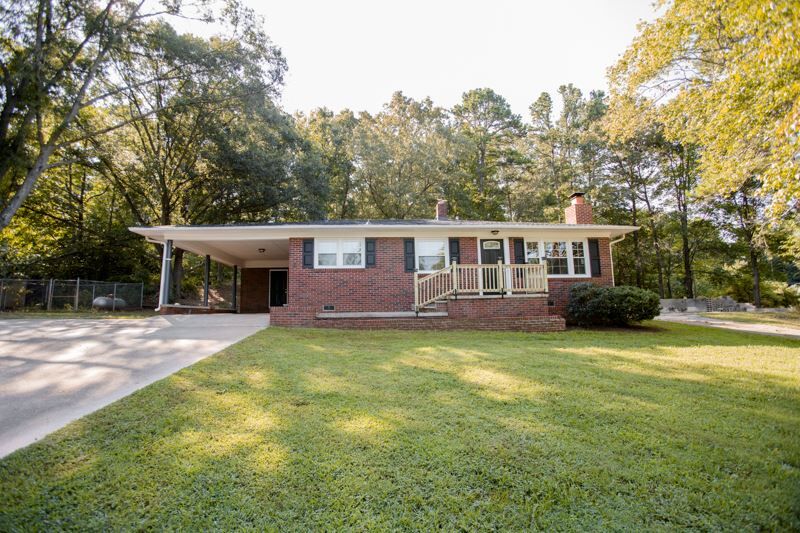 Property Photo:  121 Donald Road  SC 29307-4815 