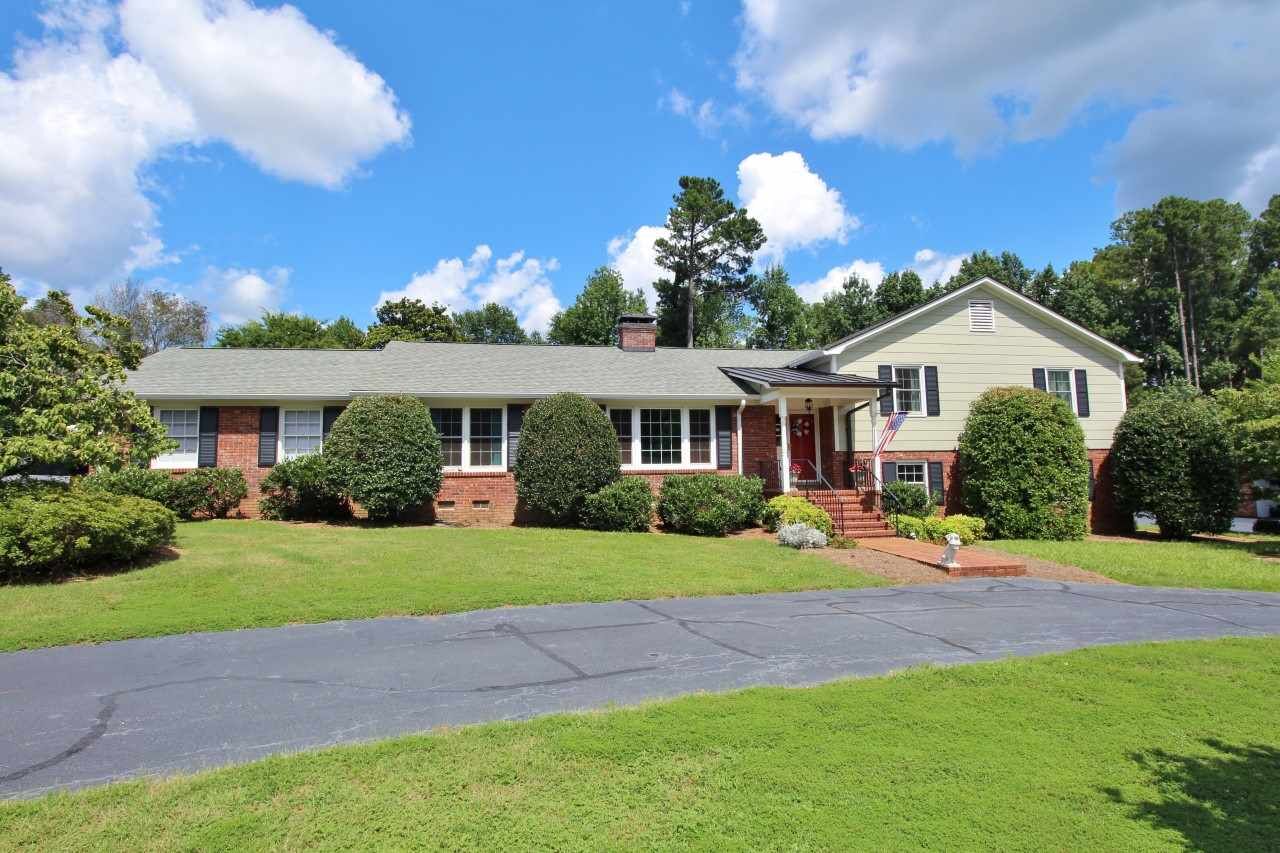 Property Photo:  131 Fernbrook Circle  SC 29307