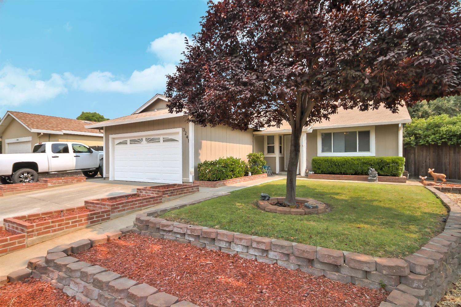 Property Photo:  3241 Oriole Way  CA 95843 