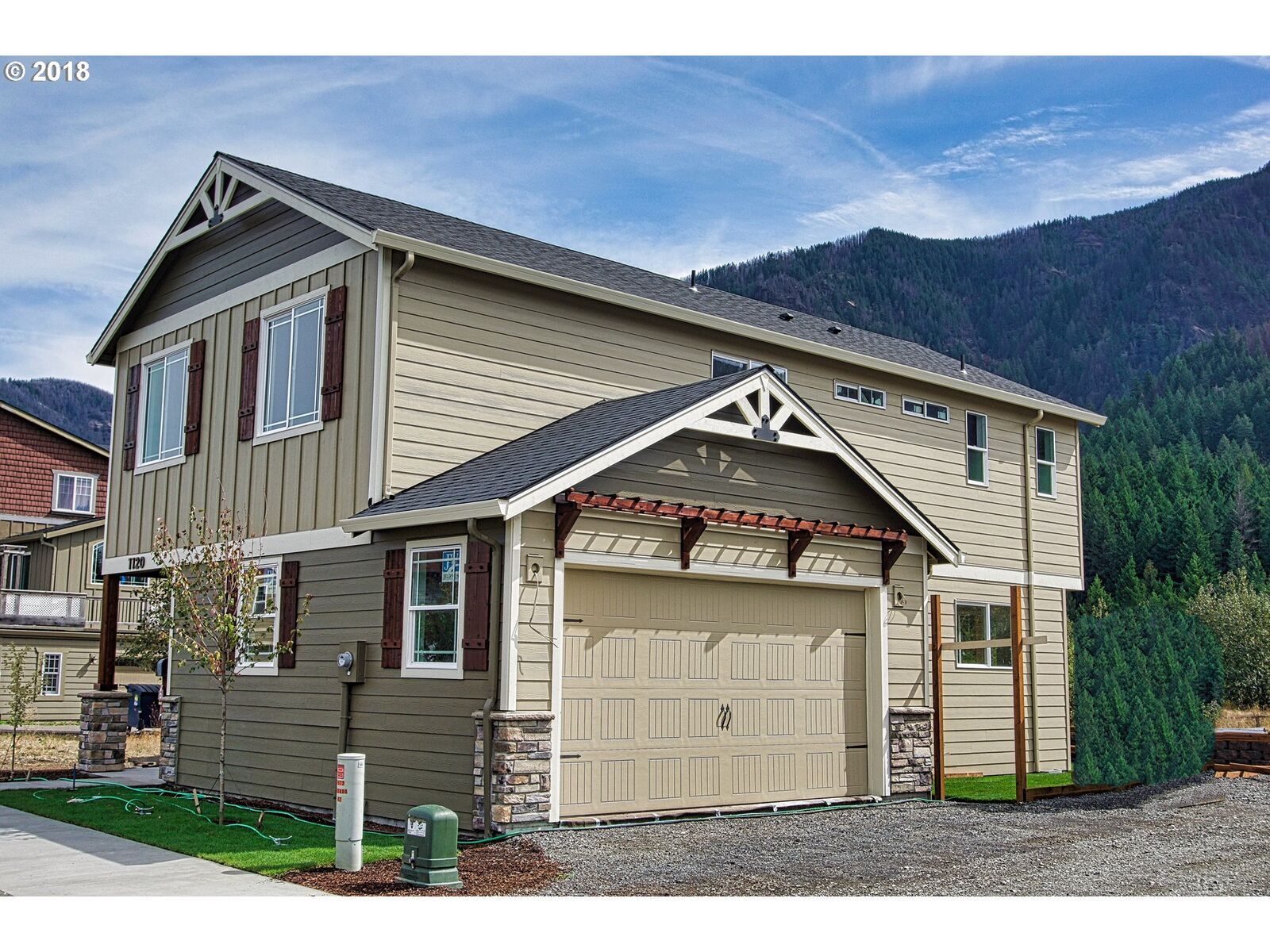 Property Photo: 1120 Chinookan Dr OR 97014