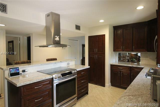 Property Photo: 16351 Cammi Ln 26 FL 33326