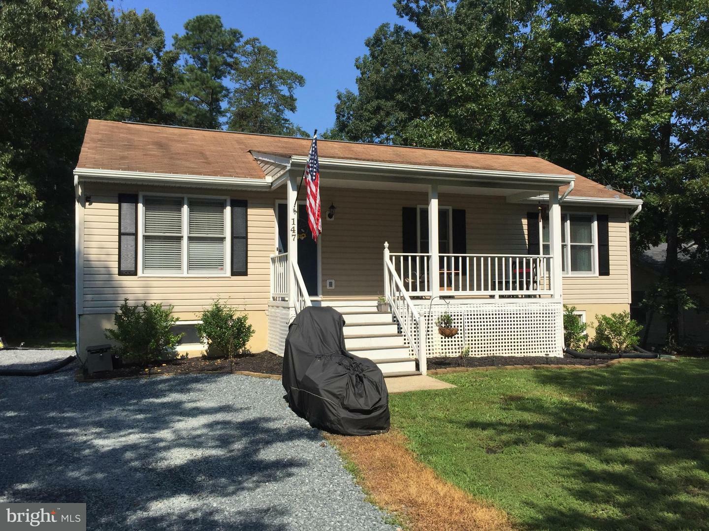 Property Photo:  147 Yorktown Drive  VA 22546 