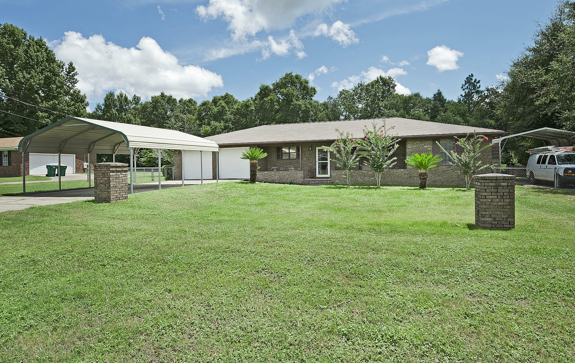 Property Photo:  5341 Constitution Road  FL 32539 