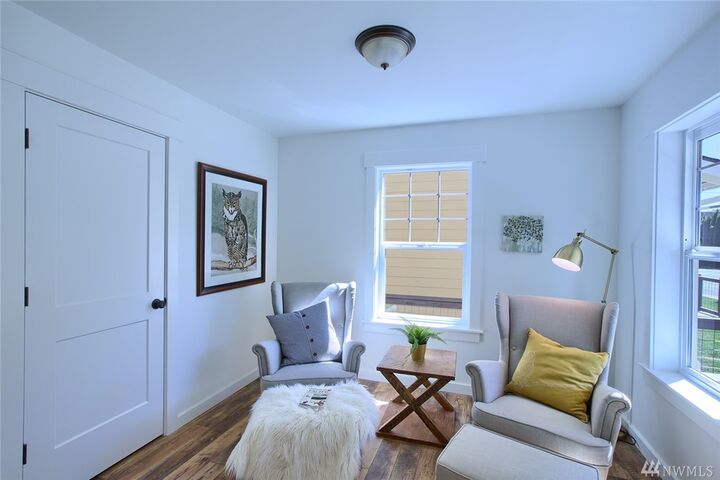 Property Photo:  4110 McKinley Avenue  WA 98014 