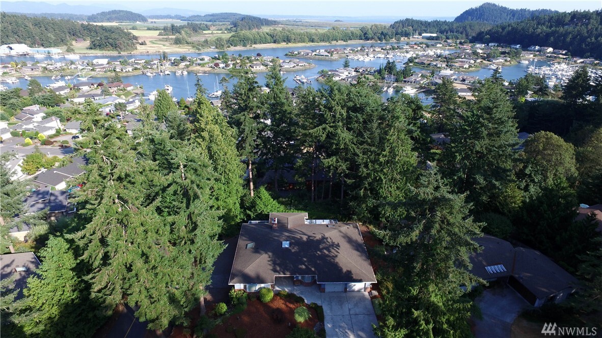 Property Photo: 261 Quillayute Place WA 98257