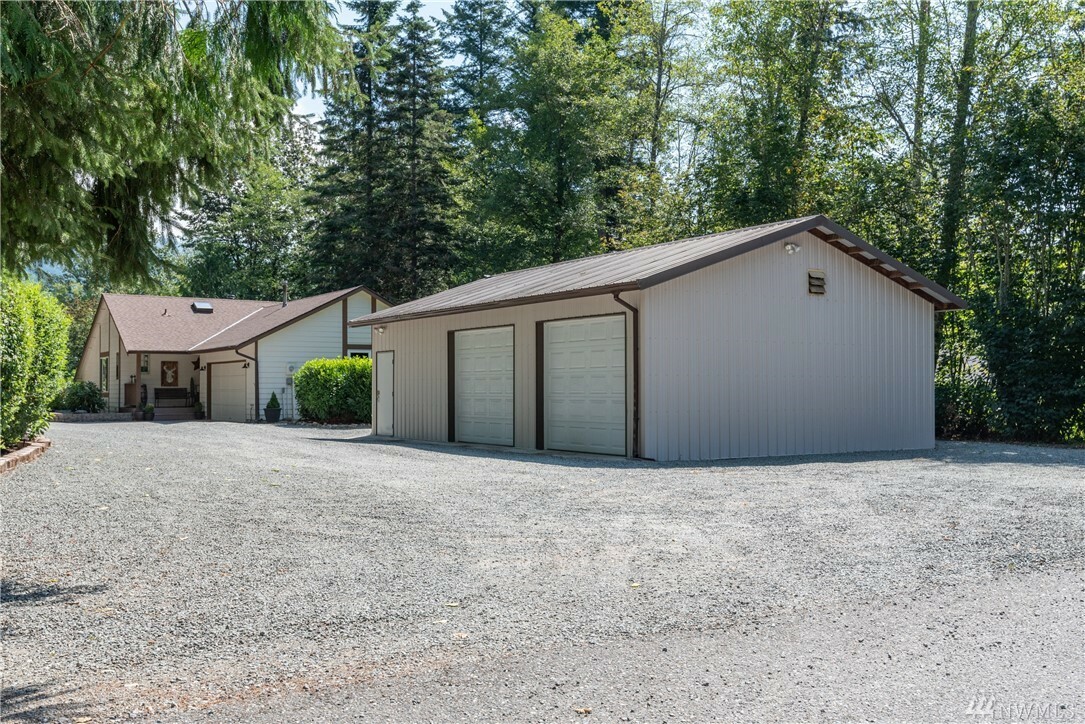 Property Photo:  4841 Ida Dr  WA 98284 