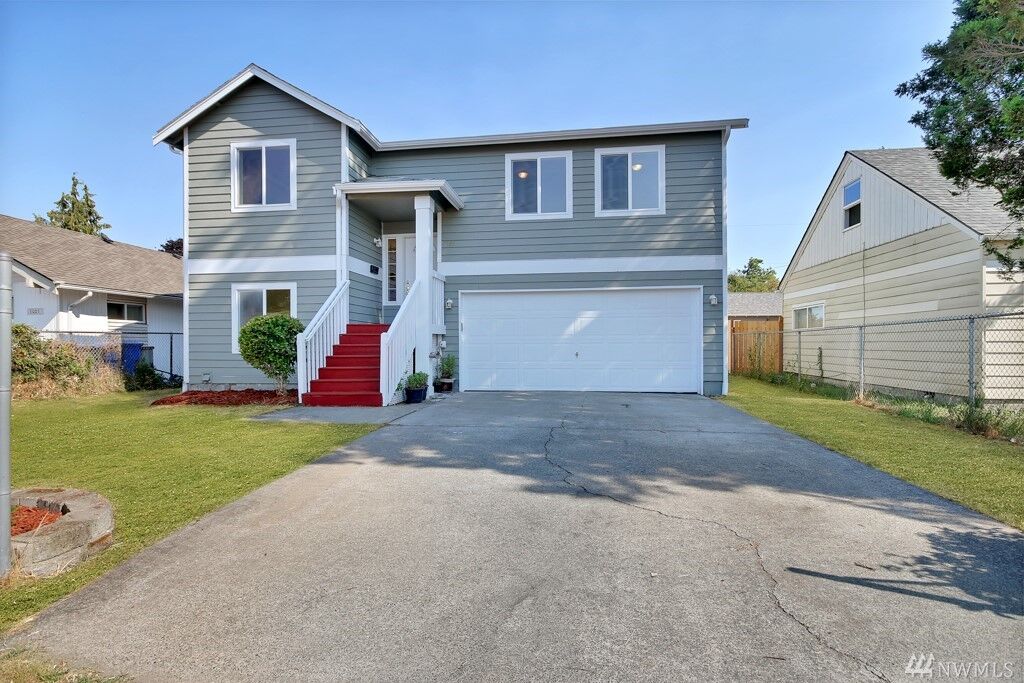 Property Photo:  1025 E 58th St  WA 98404 