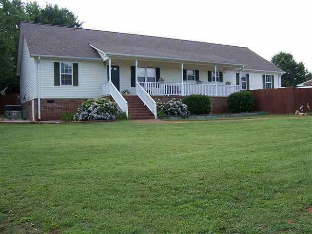 Property Photo:  305 Meeting Street  SC 29621 