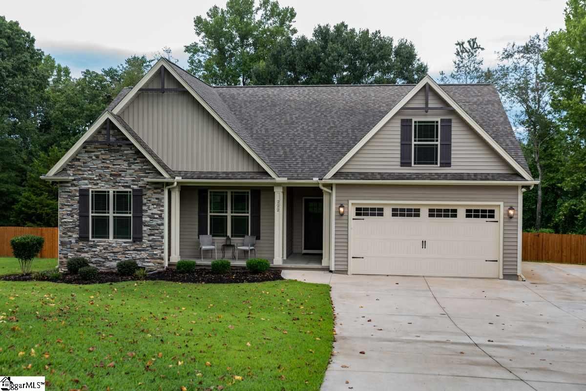 Property Photo:  222 Natures Court  SC 29322 