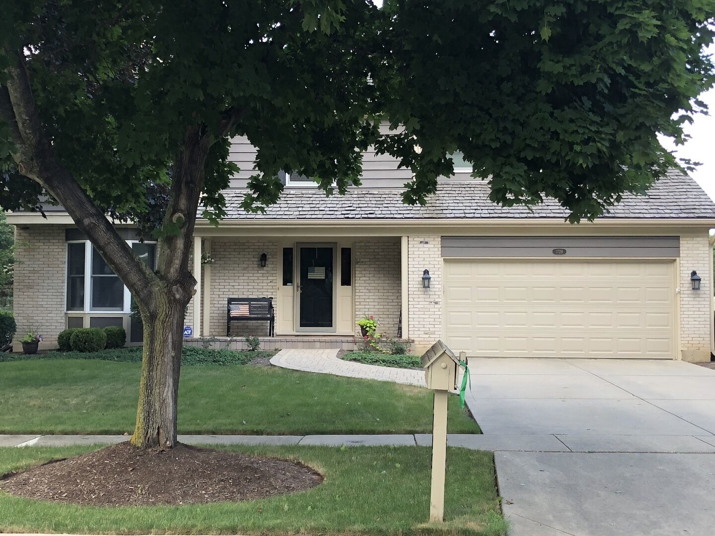 Property Photo: 1728 Juliet Lane IL 60048