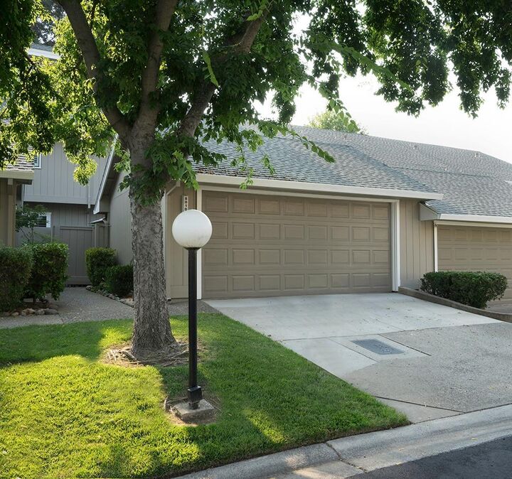8010 Briar Ridge Lane  Citrus Heights CA 95610 photo