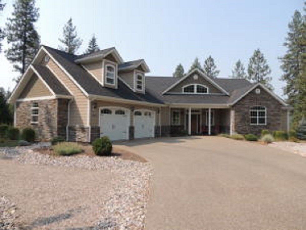 Property Photo: 602 Palmer Ln WA 99109