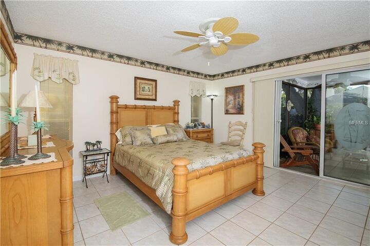 Property Photo: 5311 18th Avenue Drive W FL 34209
