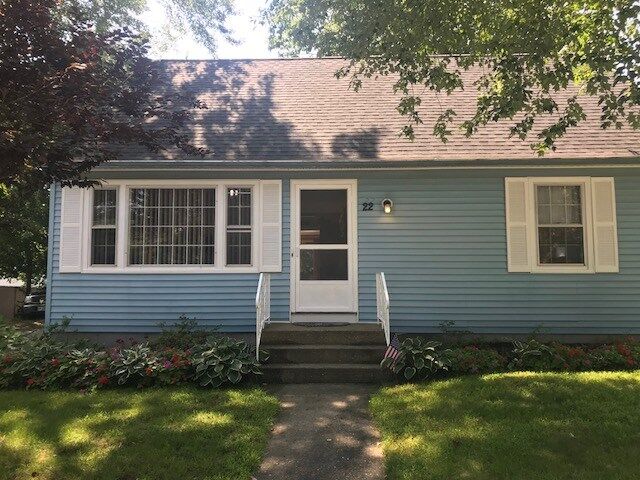 Property Photo:  22 Bunker Hill Street  NH 03102 
