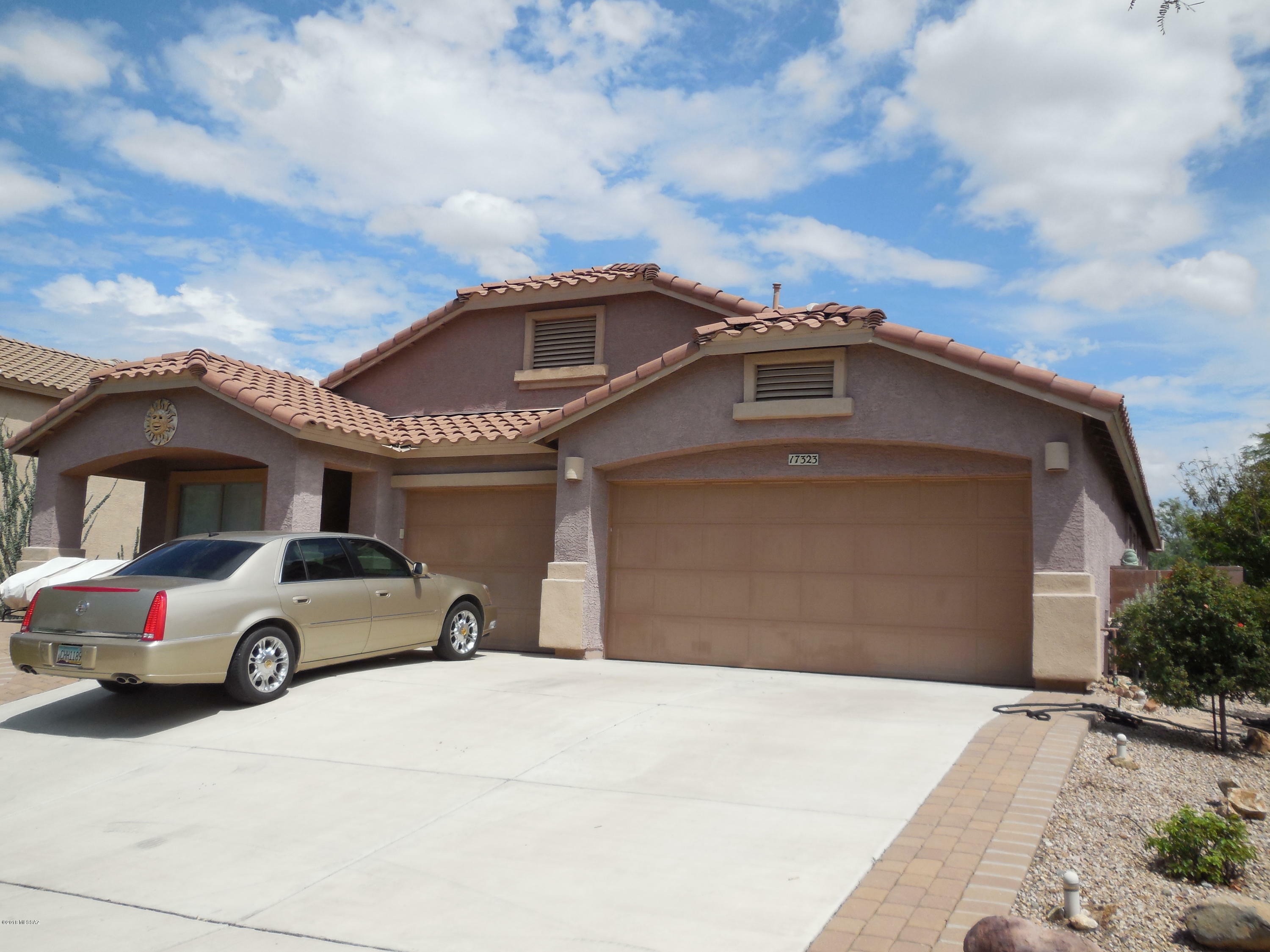 Property Photo: 17323 S Sienna Bluffs Trail AZ 85641
