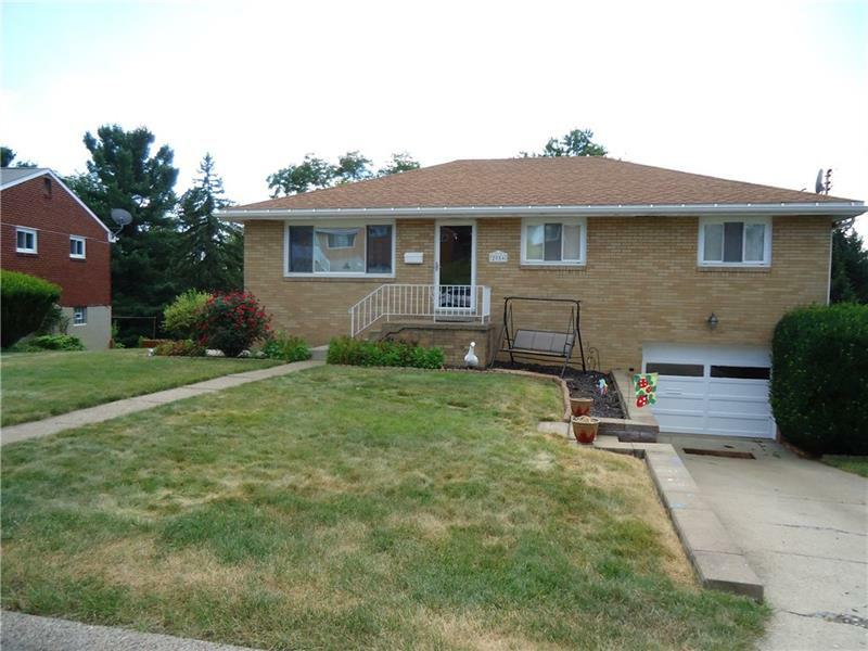 Property Photo:  2056 Arnold Acres Dr  PA 15205 