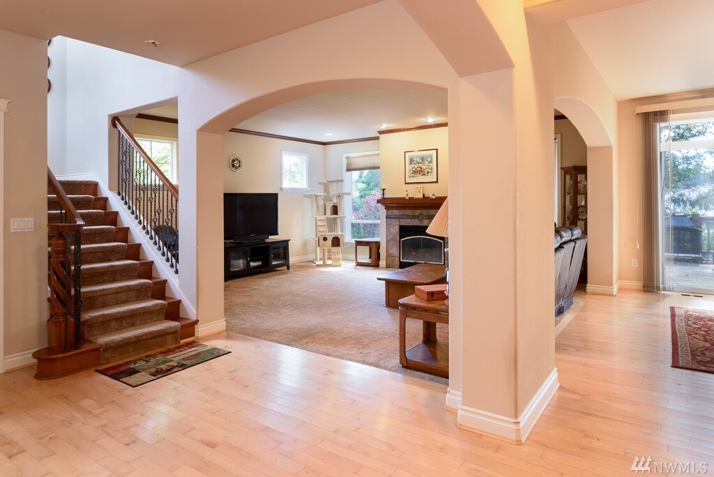 Property Photo: 13925 SE 88th Place WA 98059