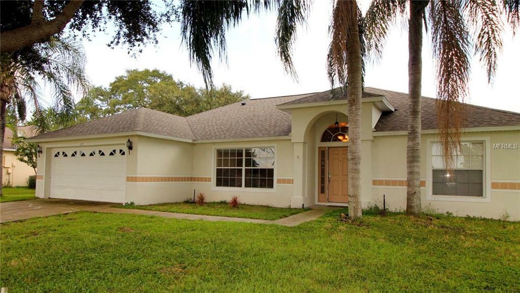 Property Photo:  172 Country Lakes Circle  FL 34736 