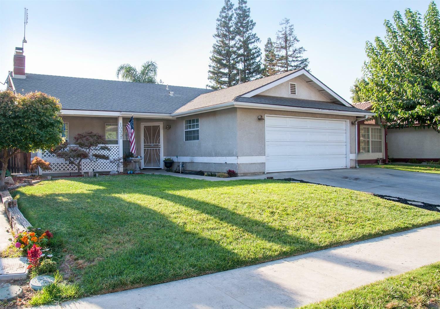 Property Photo:  1037 N Atwood Street  CA 93291 