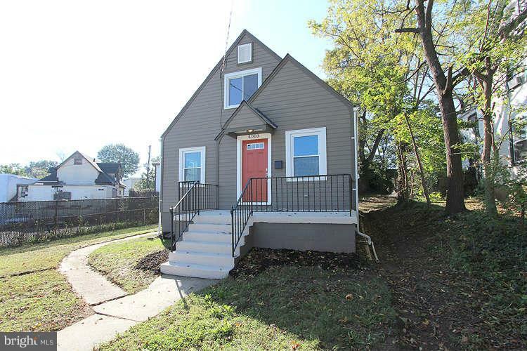 Property Photo:  4003 Shepherd Street  MD 20722 