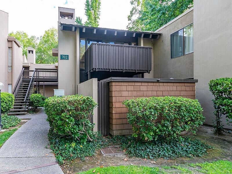 Property Photo: 702 Woodside Lane 9 CA 95825