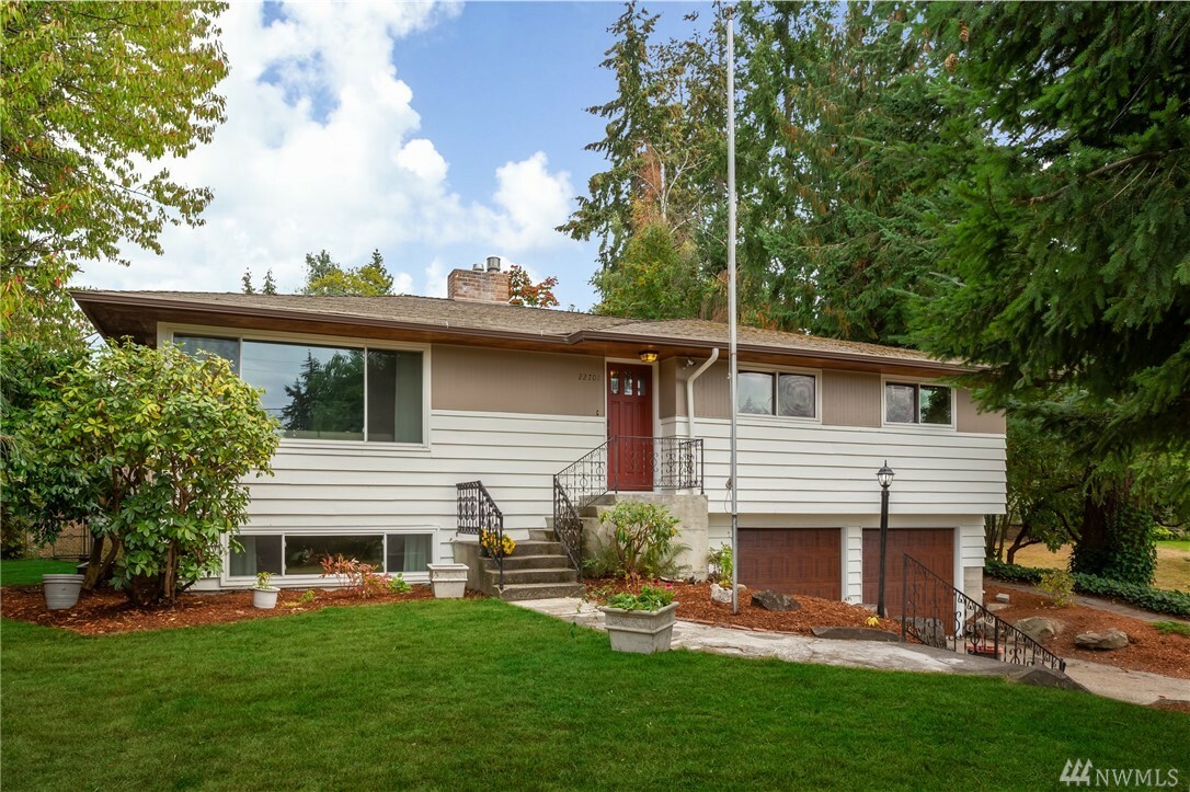 Property Photo: 22701 98th Ave W WA 98020