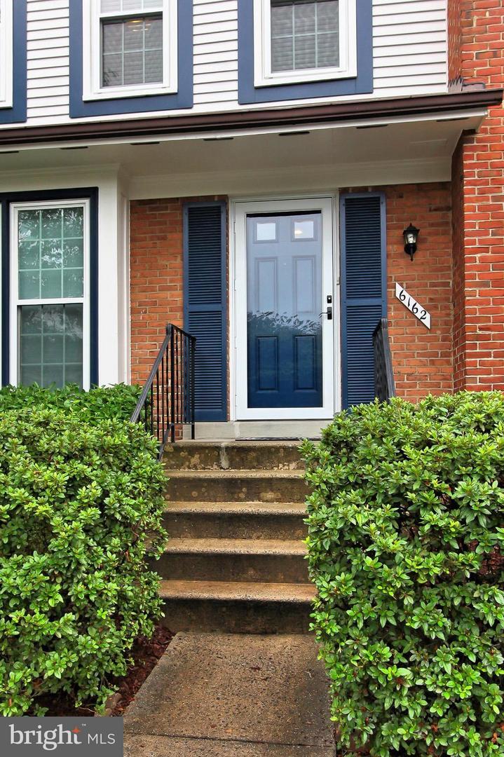 Property Photo: 6162 Wellington Commons Drive VA 22310