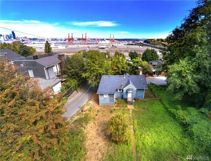 Property Photo: 3303 31st Ave SW WA 98126