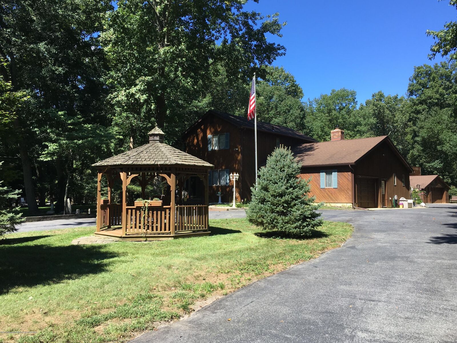 Property Photo:  5 Stoney Brook Trail  NJ 07731 