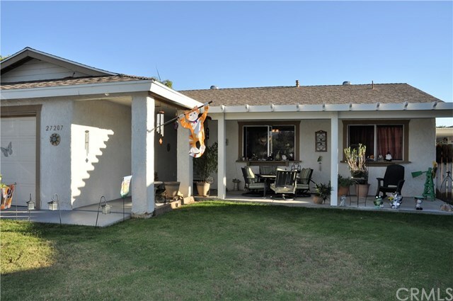 Property Photo:  27207 Orangemont Way  CA 92544 