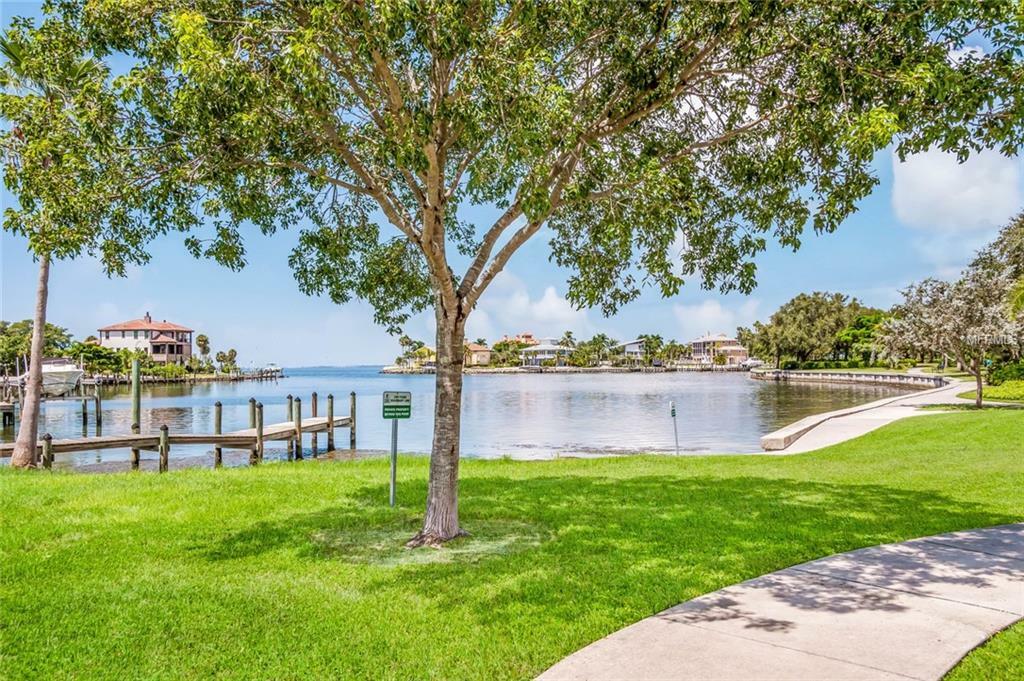 Property Photo:  411 S Shore Drive  FL 34234 