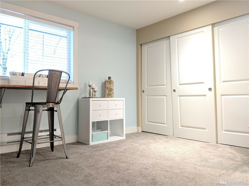 Property Photo:  8615 238th St SW B202  WA 98026 