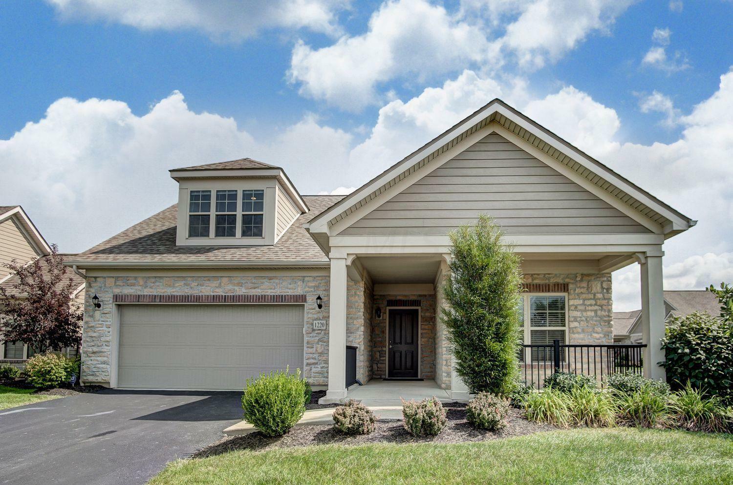 Property Photo: 1220 Little Bear Loop OH 43035