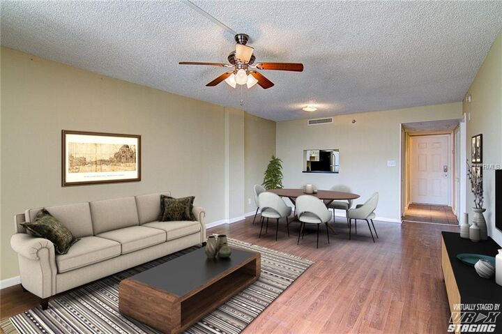 Property Photo: 201 W Laurel Street 504B FL 33602