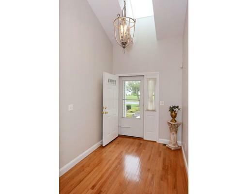 Property Photo:  62 Blossom Tree Dr 62  MA 01545 