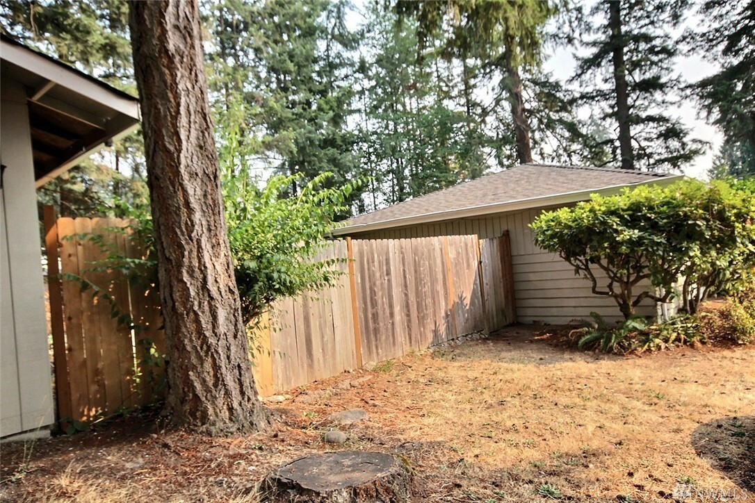 Property Photo:  13908 156th Ave SE  WA 98059 