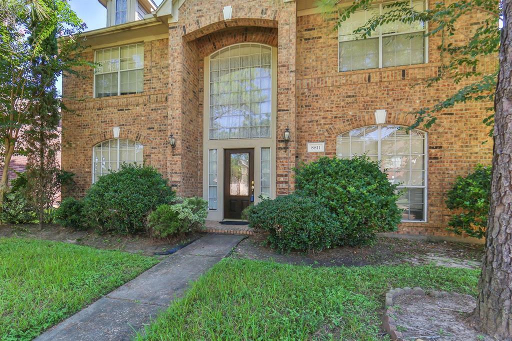 Property Photo: 8811 Earnestwood Drive TX 77083
