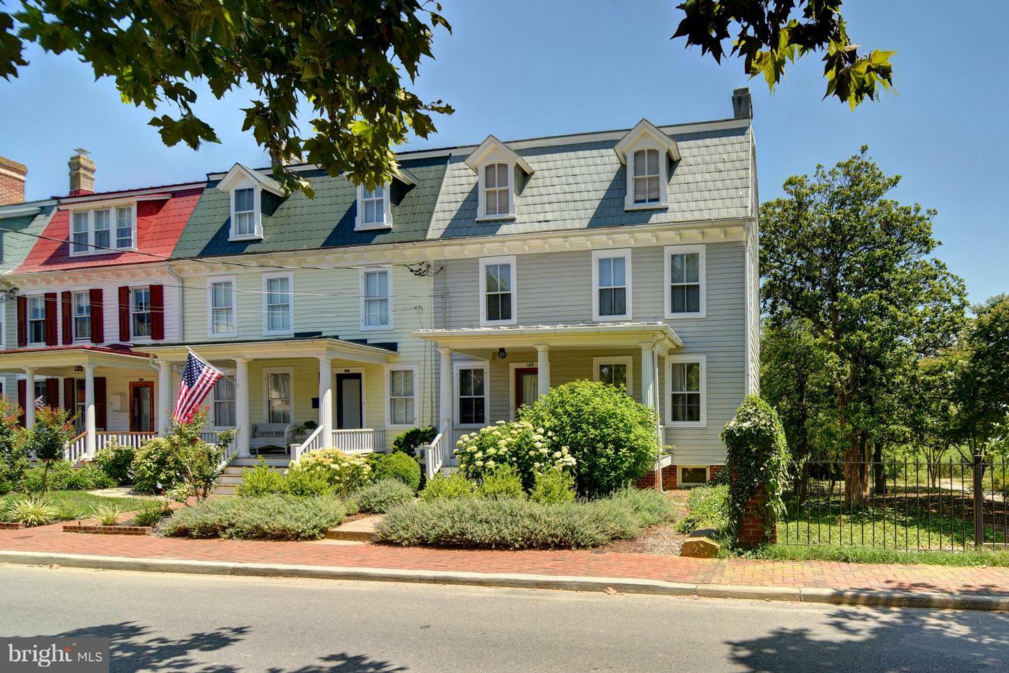 Property Photo:  109 Water Street S  MD 21620 