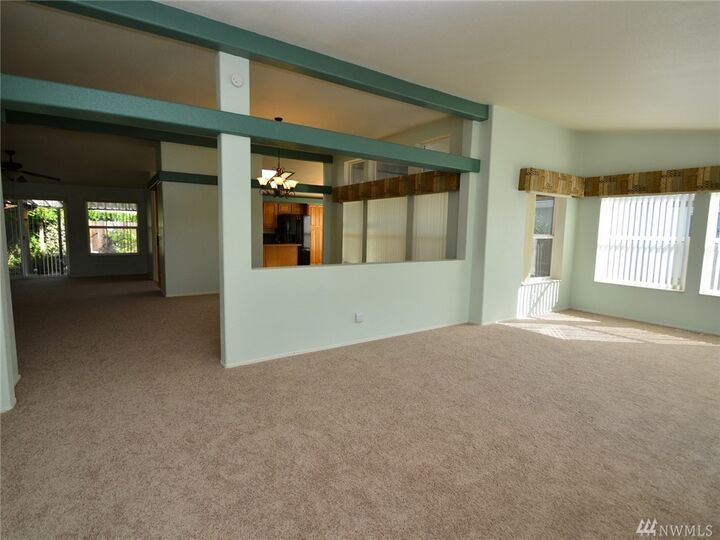 Property Photo:  14717 121st St E  WA 98374 